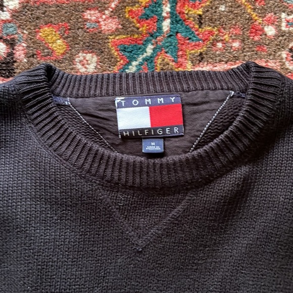 Tommy Hilfiger Sweater - Picture 2 of 6